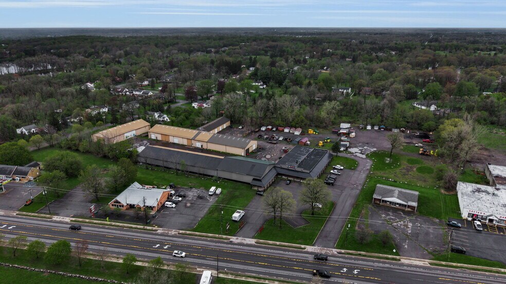 9992 Main St, Clarence, NY à vendre - Photo du bâtiment - Image 2 de 39
