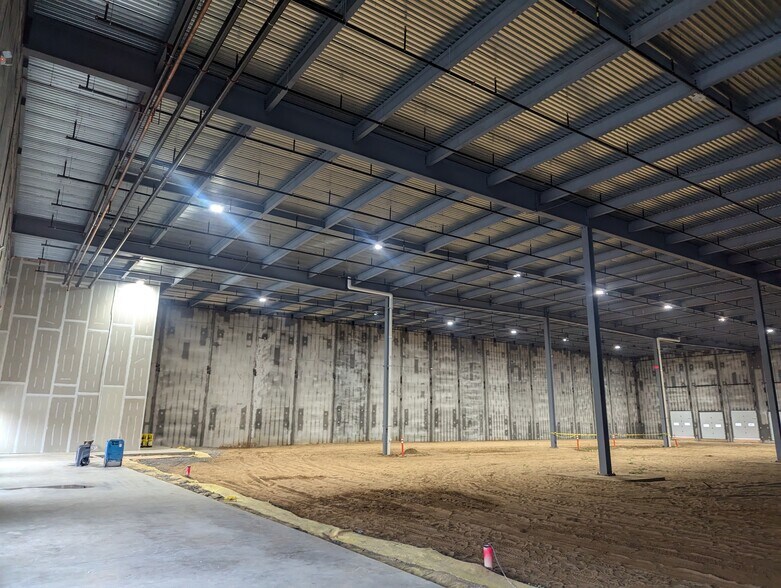 48 Corporate Circle, Albany, NY for lease - Interior Photo - Image 3 of 10