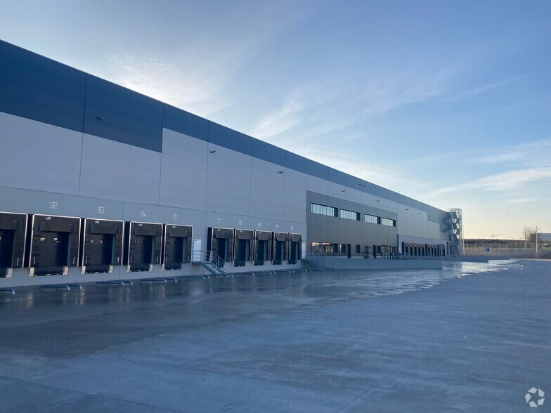 Calle Arqueología, Illescas, Toledo à louer - Photo du bâtiment - Image 3 de 3