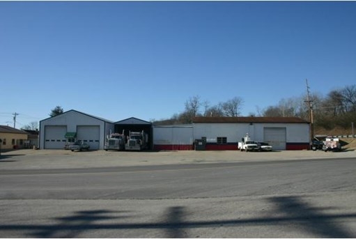 460 Craig Ave, Lawrenceburg, IN for sale - Primary Photo - Image 1 of 1