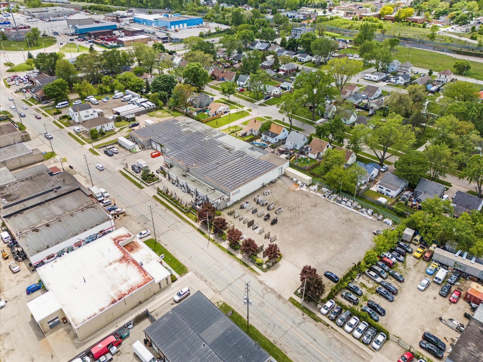 1285 Crawford Av, Windsor, ON à vendre Photo principale- Image 1 de 9