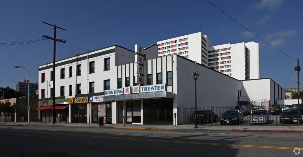 643-647 N Spring St, Los Angeles, CA à vendre - Photo du bâtiment - Image 2 de 6