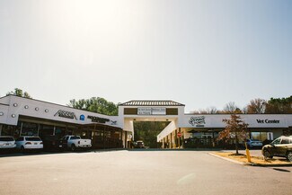 Plus de détails pour 1320-1554 N College Ave, Fayetteville, AR - Commerce de détail à louer