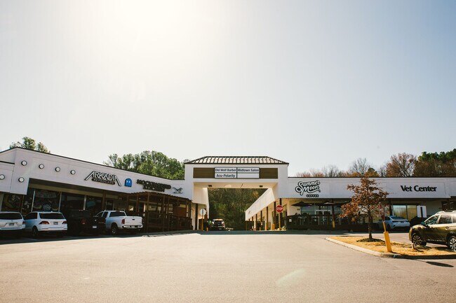 More details for 1320-1554 N College Ave, Fayetteville, AR - Retail for Lease