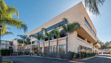 21731 Ventura Blvd, Woodland Hills, CA for lease Building Photo- Image 1 of 19