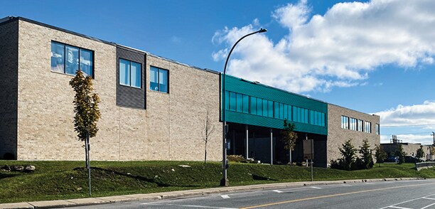 250-252 Rue Ness, Saint-Laurent, QC for sale Building Photo- Image 1 of 1