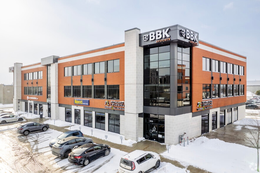 3000-3050 Boul Curé-Labelle, Laval, QC for lease - Building Photo - Image 2 of 3