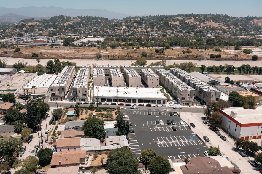 1801 Blake Ave, Los Angeles, CA for sale - Building Photo - Image 3 of 39