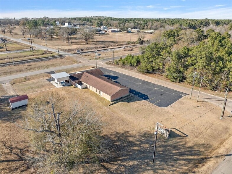 100 E Borden St, Diboll, TX for sale - Building Photo - Image 3 of 22