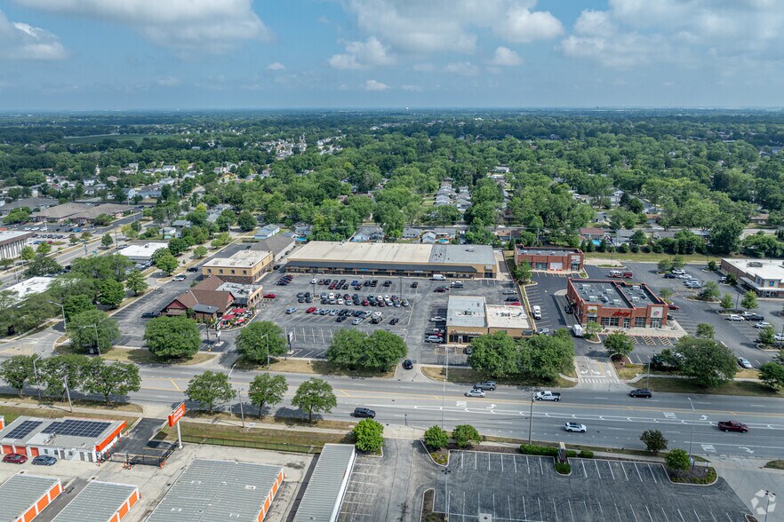 2701 W Jefferson St, Joliet, IL à louer - Aérien - Image 3 de 19