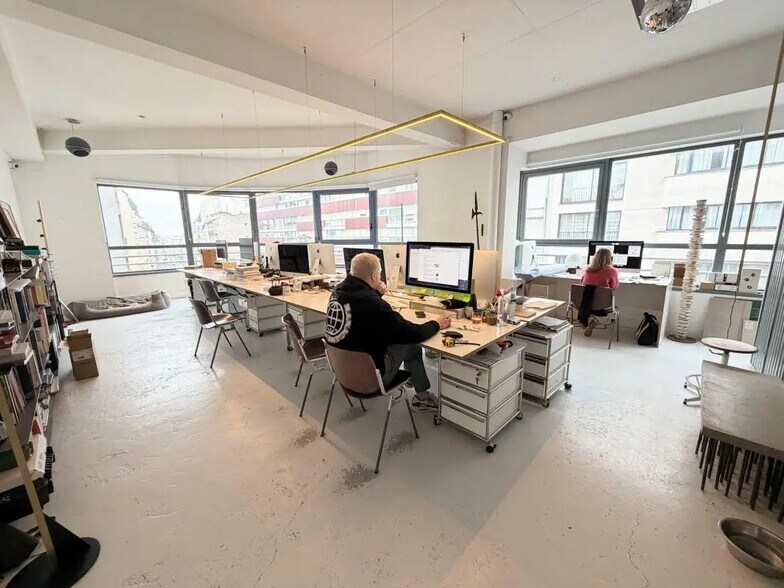 Flex dans Paris à louer - Photo du bâtiment - Image 3 de 6