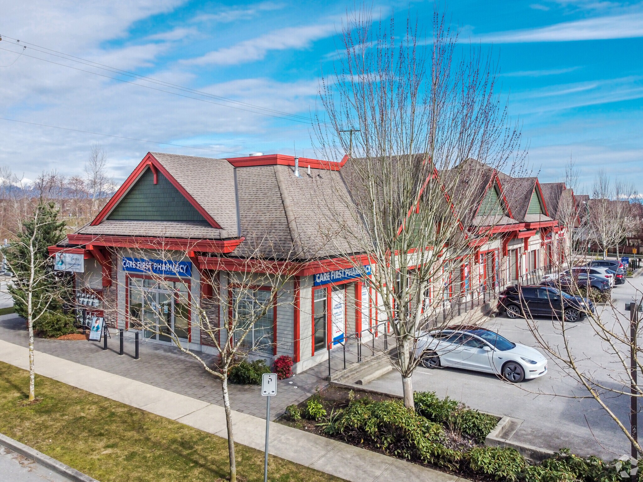 19390 68 Ave, Surrey, BC for sale Primary Photo- Image 1 of 1