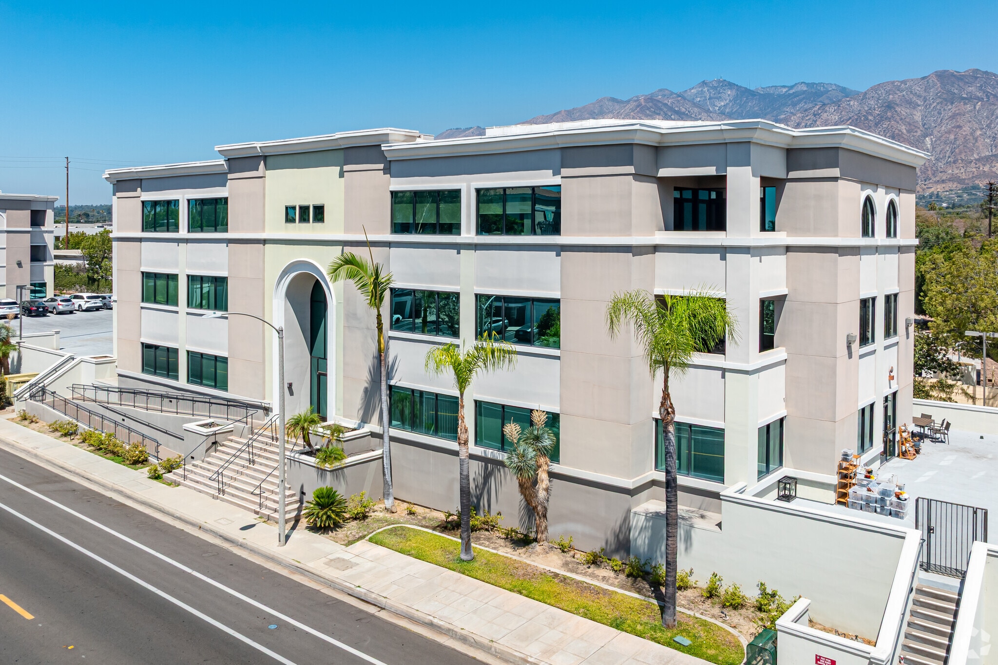 255 E Santa Clara St, Arcadia, CA for lease Primary Photo- Image 1 of 5