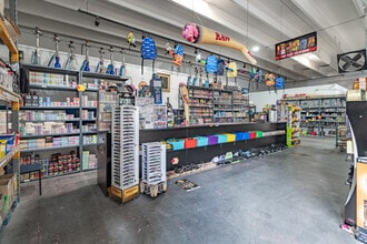 960-990 NW 10th Ave, Fort Lauderdale, FL for lease Interior Photo- Image 1 of 8