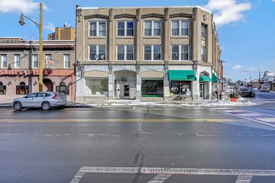 310-312E Lackawanna Ave, Olyphant, PA à vendre - Photo du bâtiment - Image 3 de 139
