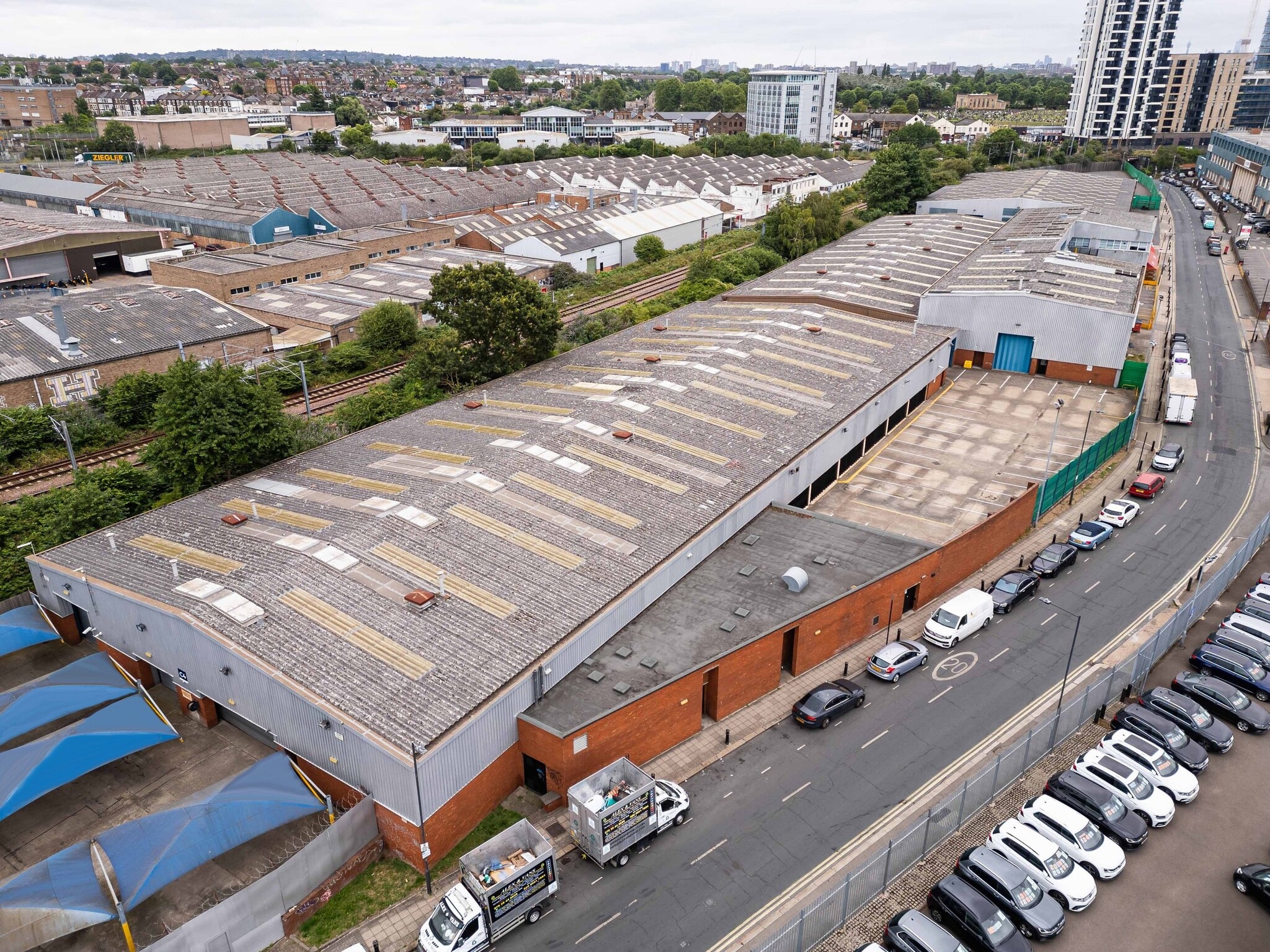 6-13 Hythe Rd, London for lease Primary Photo- Image 1 of 17
