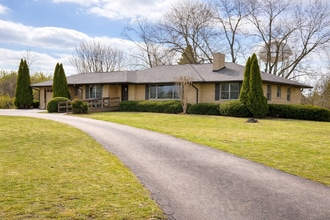 5190 Piney Grove Rd, Cumming, GA à louer Photo du bâtiment- Image 2 de 11