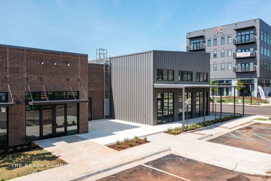 3700 Governors Dr SW, Huntsville, AL à louer - Photo du bâtiment - Image 2 de 3