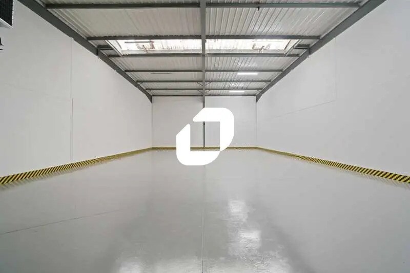 Flex in Gonesse for lease - Interior Photo - Image 2 of 11