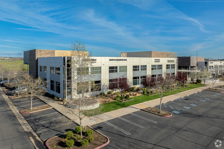 990 Reserve Dr, Roseville, CA for sale - Building Photo - Image 2 of 6