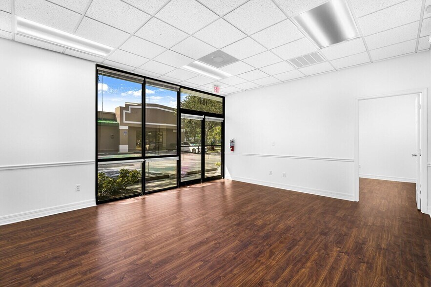 8991 Daniels Center Dr, Fort Myers, FL à vendre - Photo principale - Image 1 de 15