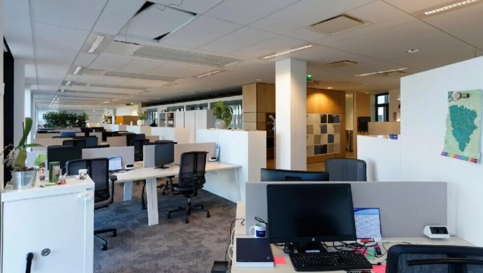 9 Rue Henri Barbusse, Gennevilliers for lease - Building Photo - Image 3 of 4