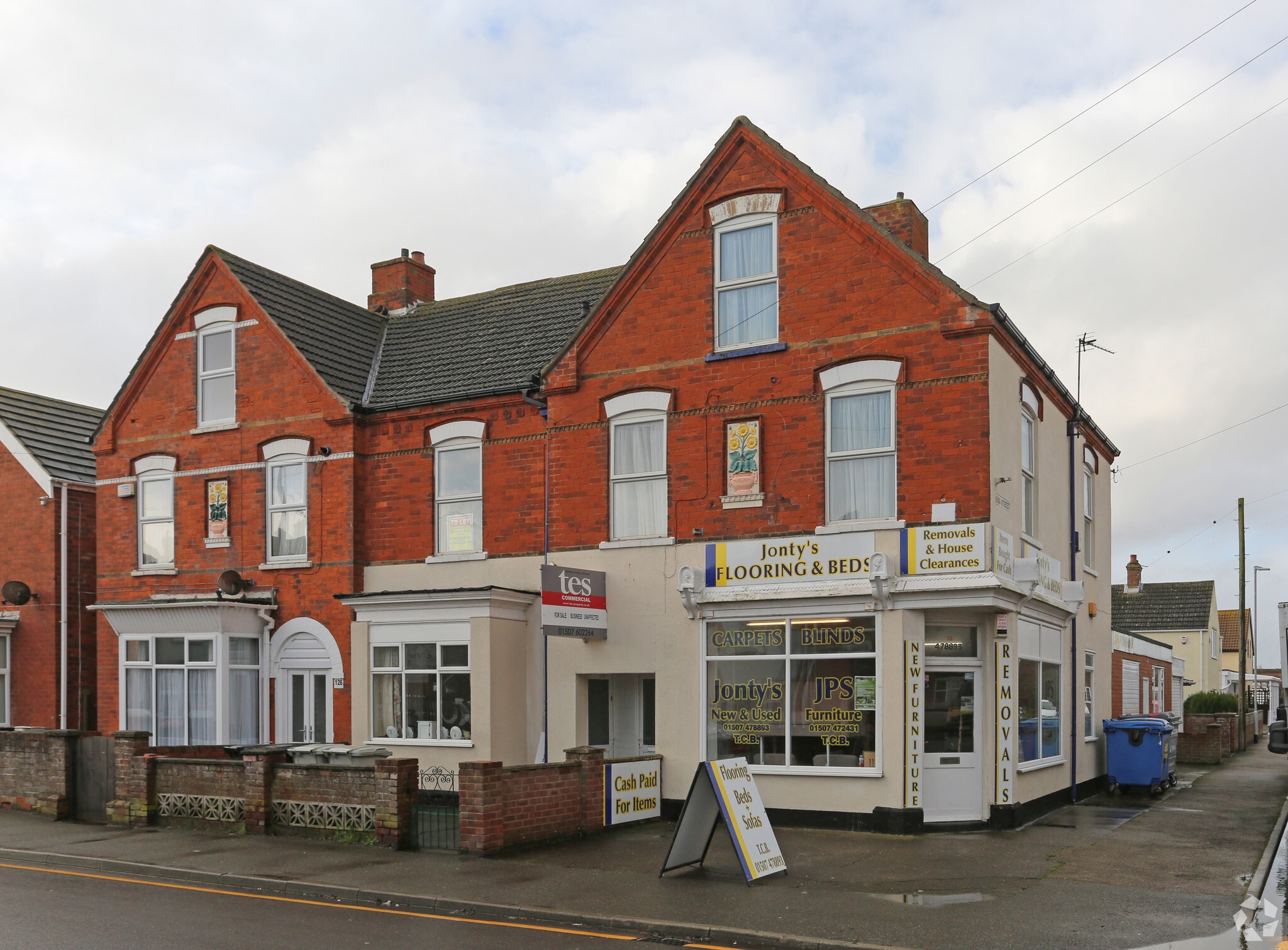 124 Victoria Rd, Mablethorpe for sale Primary Photo- Image 1 of 20
