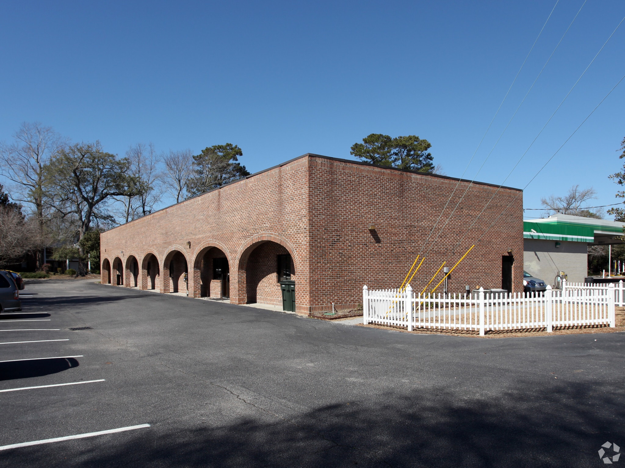 12 Carriage Ln, Charleston, SC for lease Building Photo- Image 1 of 7