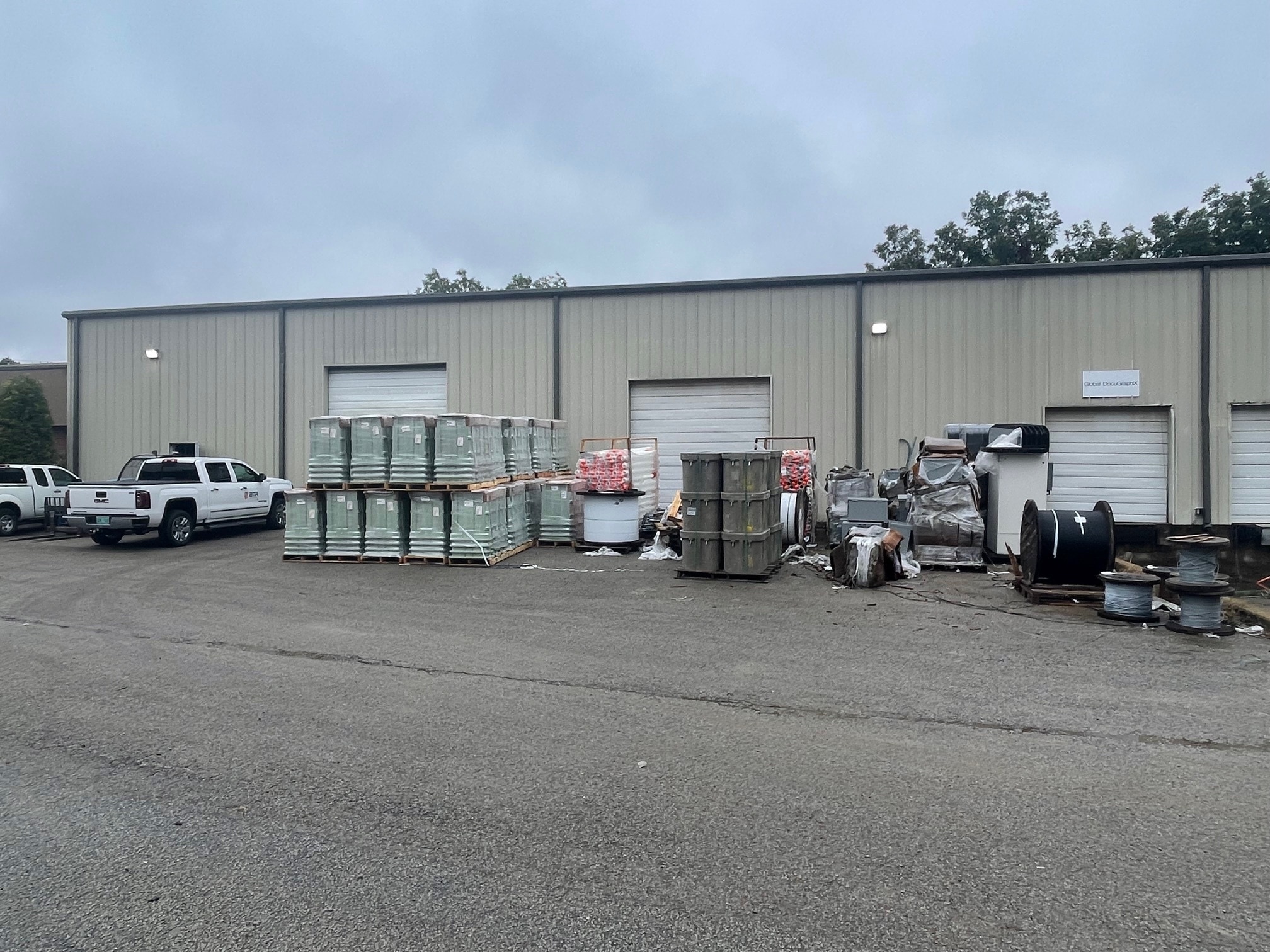 71 Fairway Blvd, Jackson, TN for lease Interior Photo- Image 1 of 4