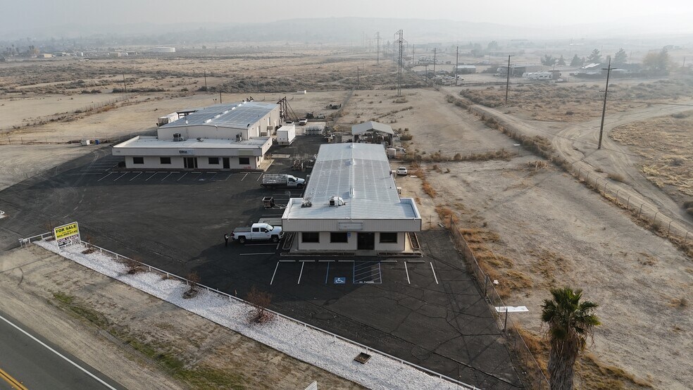 1589 Kern St, Taft, CA à vendre - Photo principale - Image 2 de 25