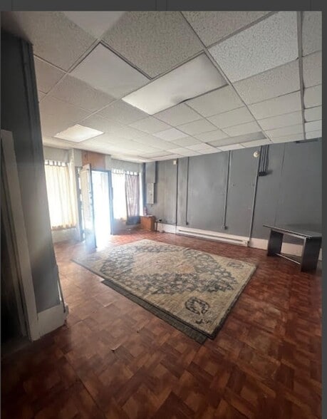 112 New Castle St, Butler, PA for lease - Building Photo - Image 3 of 7