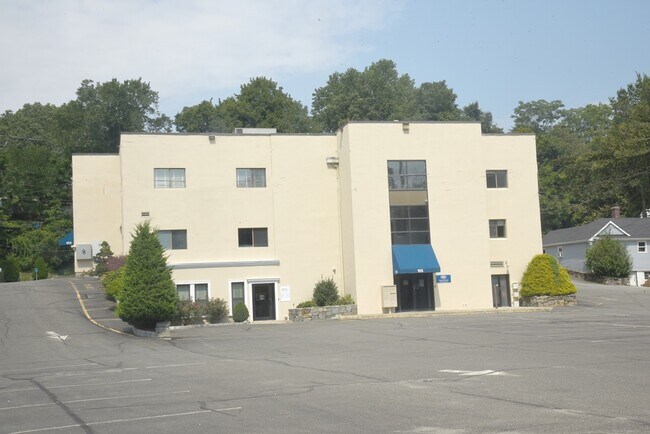 More details for 155 Main St, Brewster, NY - Office for Sale