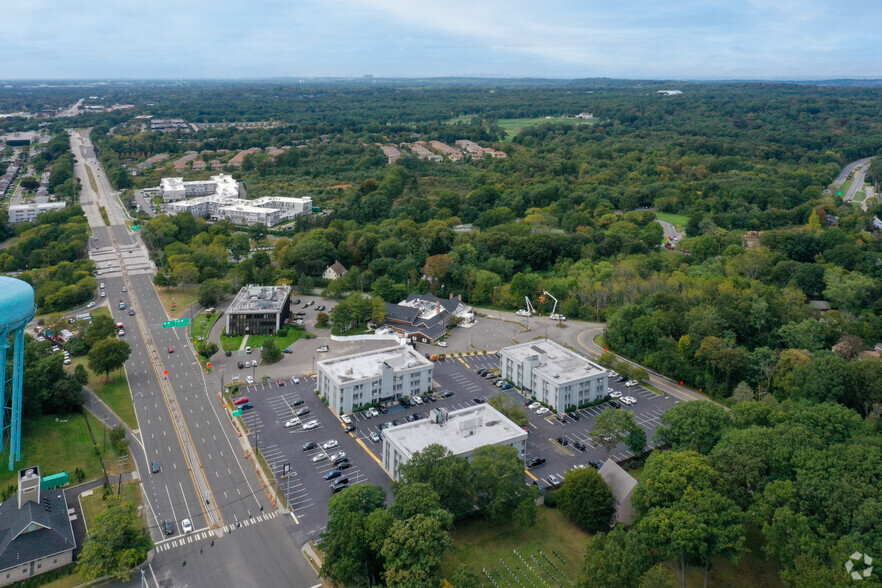 420 Jericho Tpke, Jericho, NY for lease - Aerial - Image 2 of 2