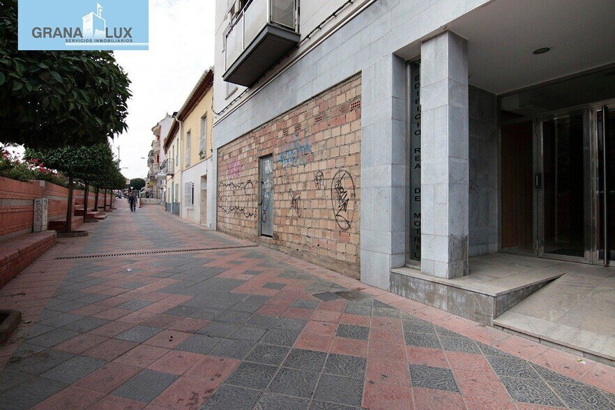 Commerce de détail dans Armilla, Granada à louer - Photo du bâtiment - Image 3 de 12
