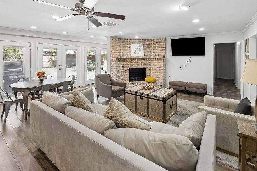 5474 Imogene St, Houston, TX à vendre - Photo intérieure - Image 3 de 14