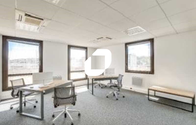30 Rue Pasteur, Suresnes à louer - Photo du bâtiment - Image 3 de 9