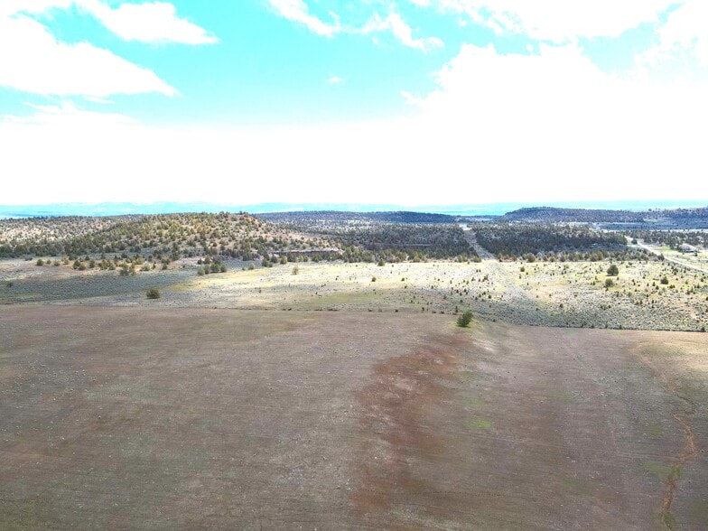 3234 County Road 75, Alturas, CA à vendre - Photo du bâtiment - Image 3 de 45