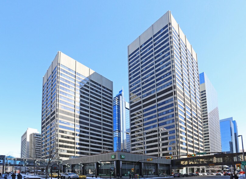 355 4 Av SW, Calgary, AB à louer - Photo du bâtiment - Image 2 de 9