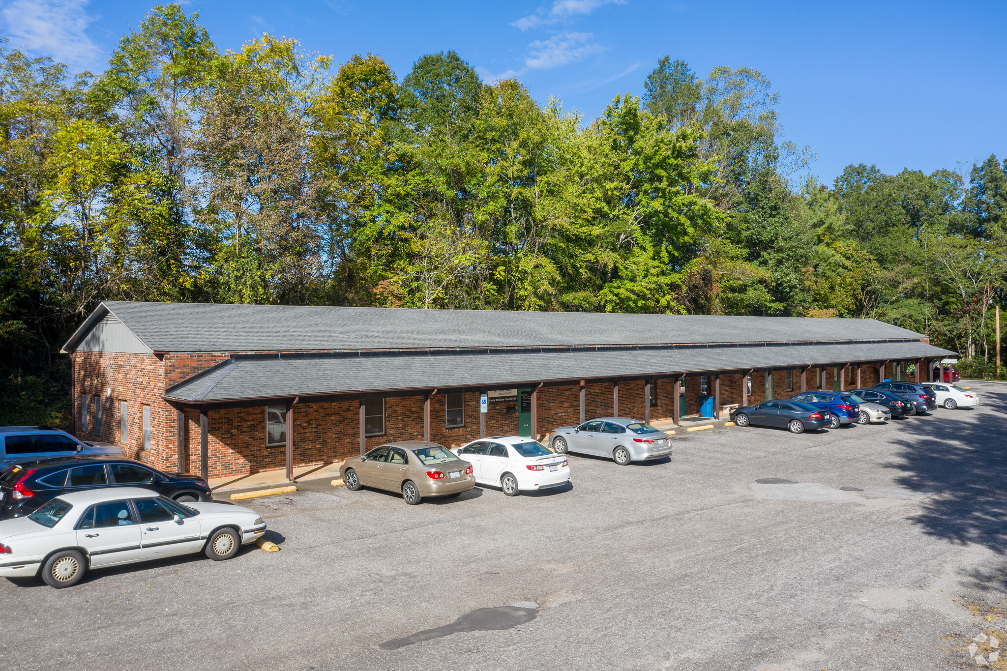 7 Trade St, Granite Falls, NC à vendre Photo principale- Image 1 de 1