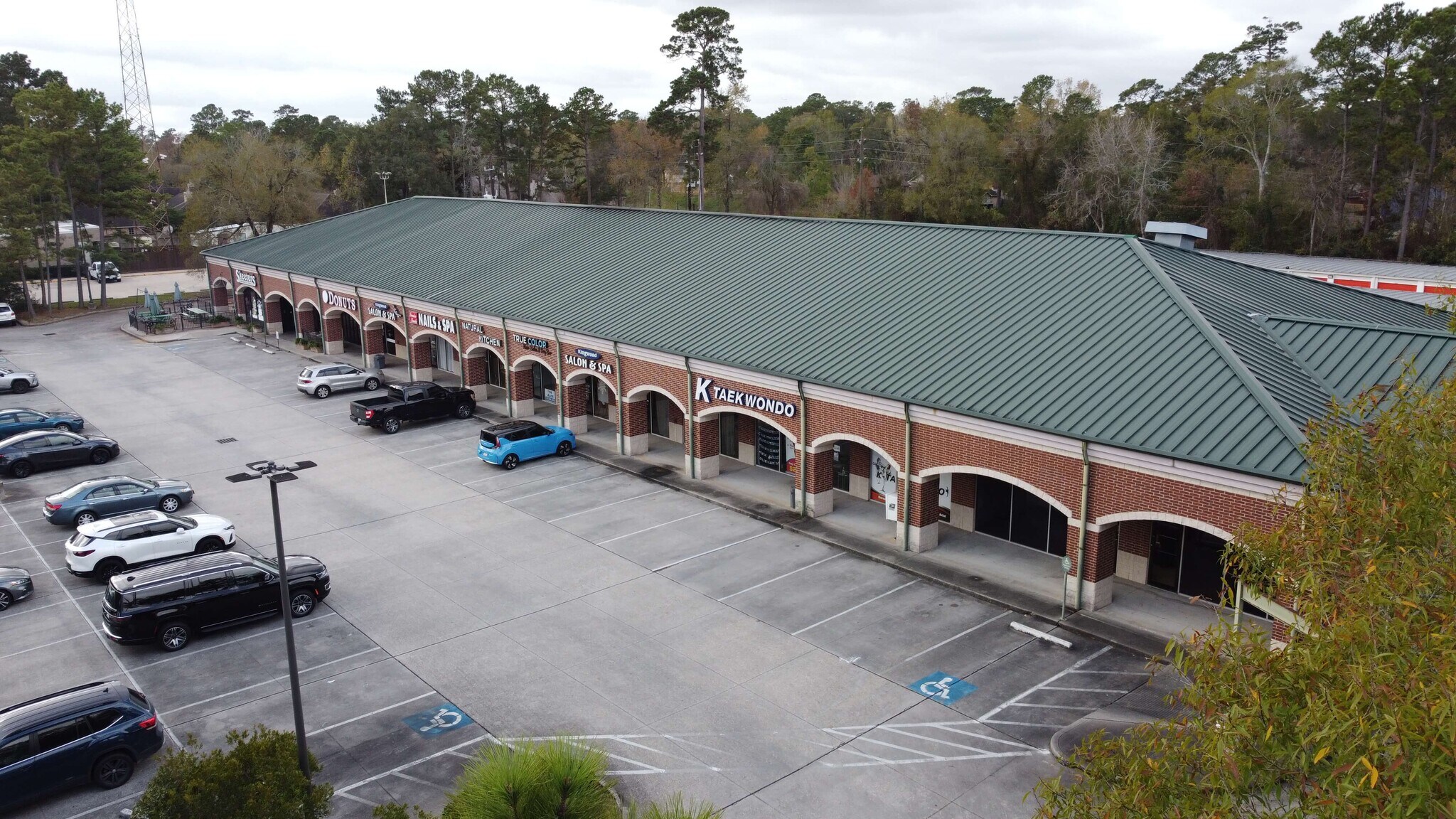 4121-4179 West Lake Houston Pky, Kingwood, TX for lease Primary Photo- Image 1 of 8