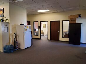 110 Gateway Dr, Lincoln, CA for lease Interior Photo- Image 2 of 6