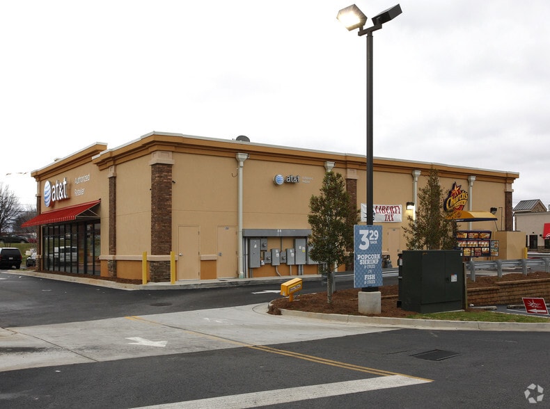 570 Thornton Rd, Lithia Springs, GA for lease - Building Photo - Image 3 of 7