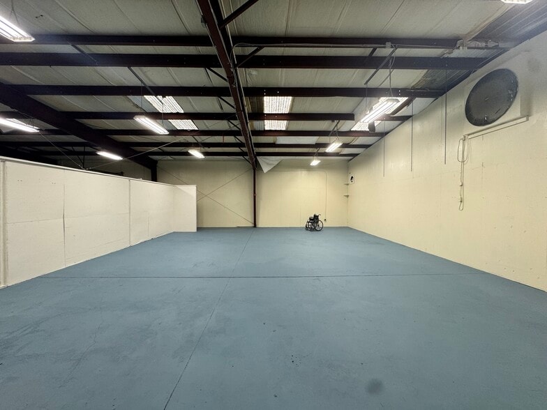 2385 Corbett St, Jacksonville, FL for lease - Building Photo - Image 2 of 29