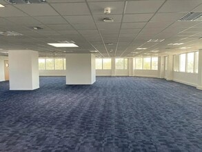 Office in Colombes for lease Interior Photo- Image 2 of 14