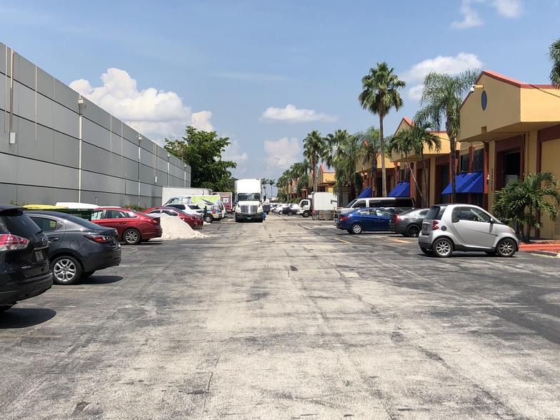 5501-5595 NW 74th Ave, Miami, FL for lease - Other - Image 2 of 14