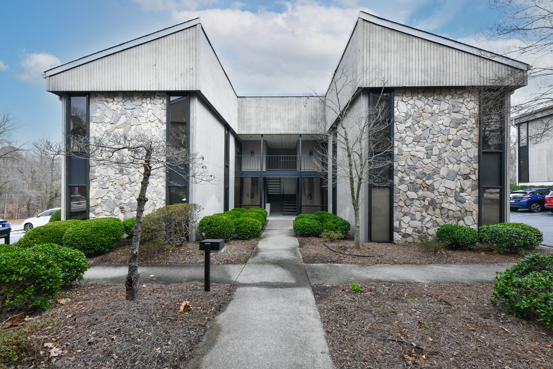 3721 W Market St, Greensboro, NC à vendre Photo du bâtiment- Image 1 de 4