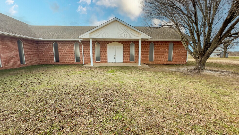 907 N Oklahoma St, Tryon, OK à vendre - Photo du bâtiment - Image 3 de 55