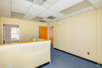 100-1000 Birchfield Dr, Mount, Mount Laurel, NJ à louer Photo intérieure- Image 2 de 7