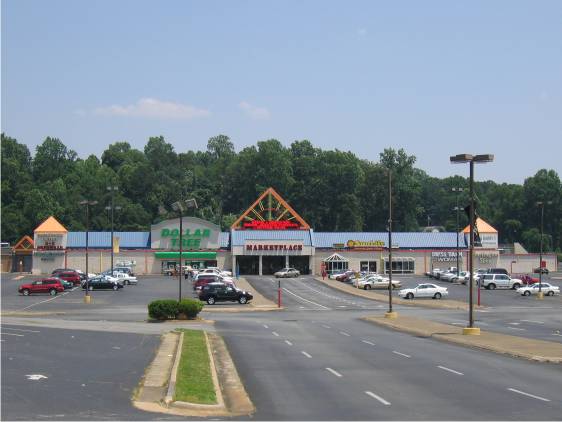 2091-2105 Peters Creek Pky, Winston-Salem, NC à louer - Photo du bâtiment - Image 2 de 8