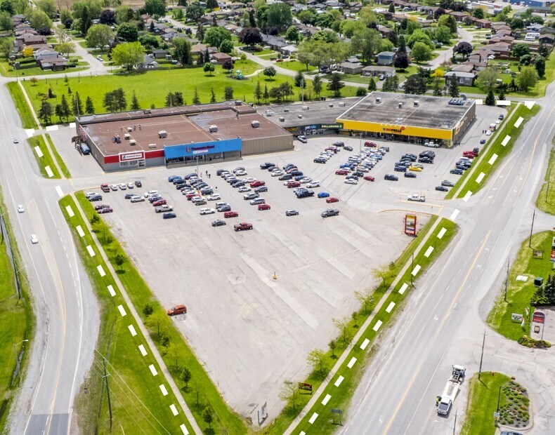 45-53 West Side Rd, Port Colborne, ON à vendre Photo principale- Image 1 de 1